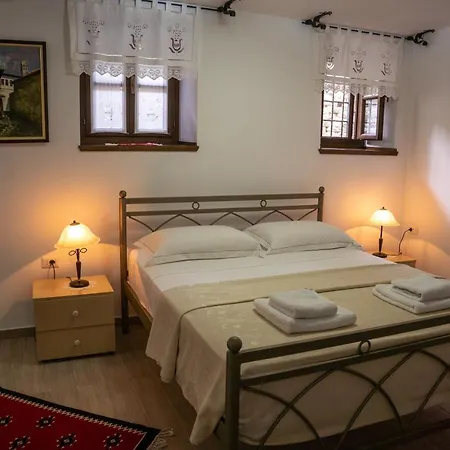 Borklad Hotell Berat